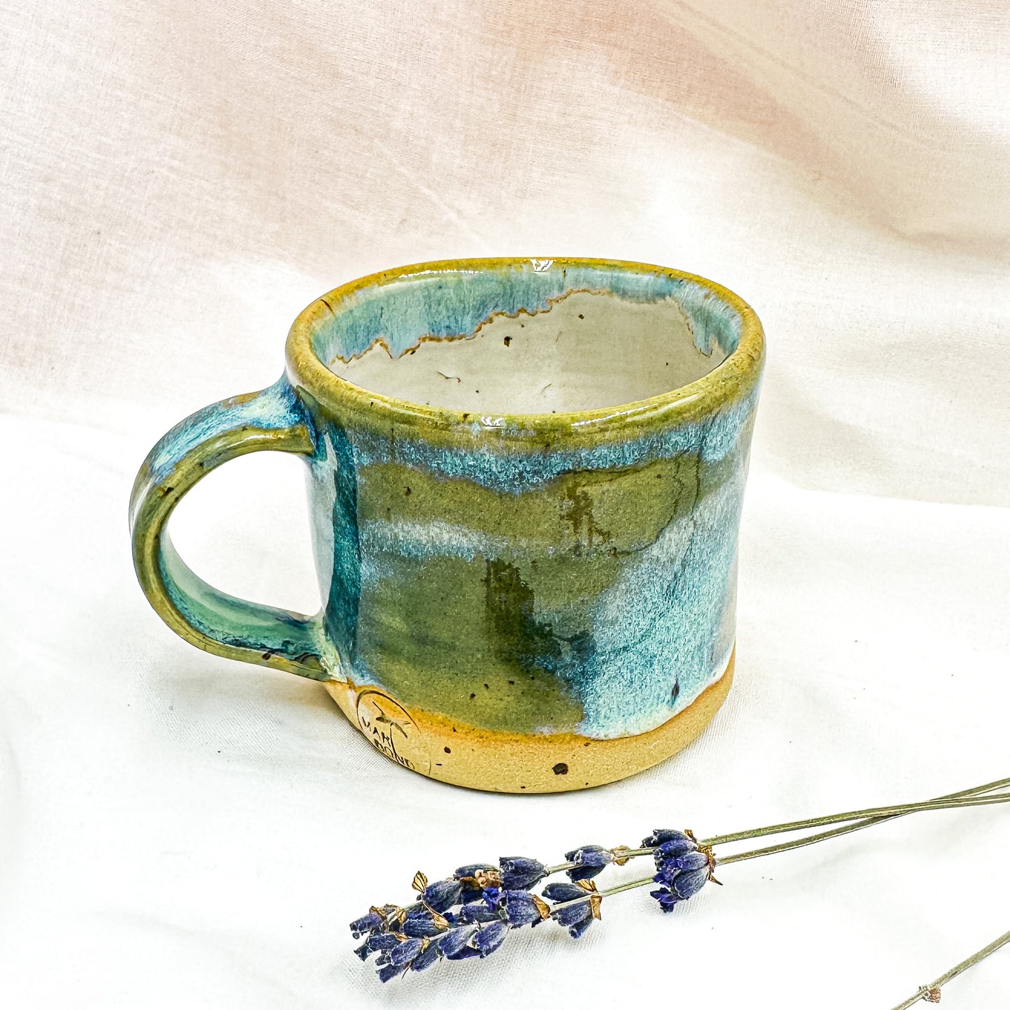 Magic mug with natural amethyst crystal