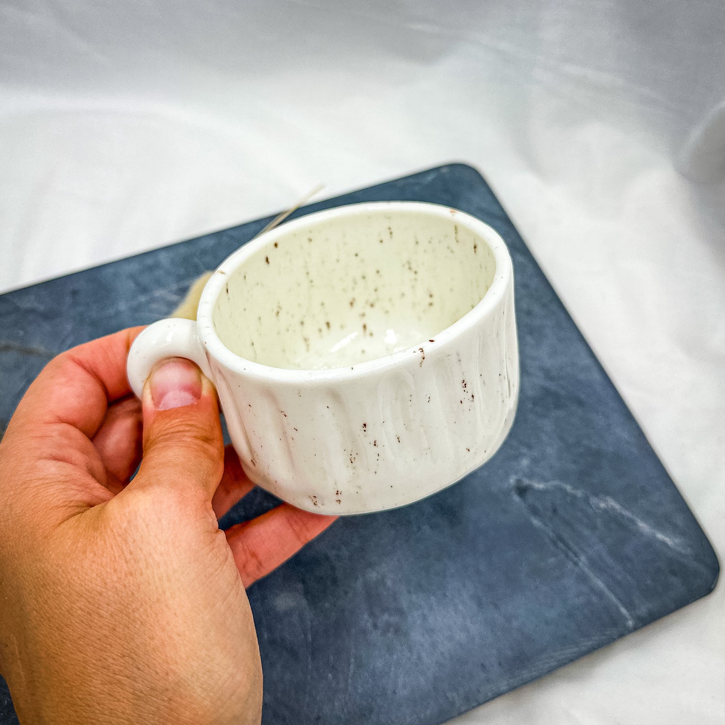 Porcelain coffee/ tea mug M