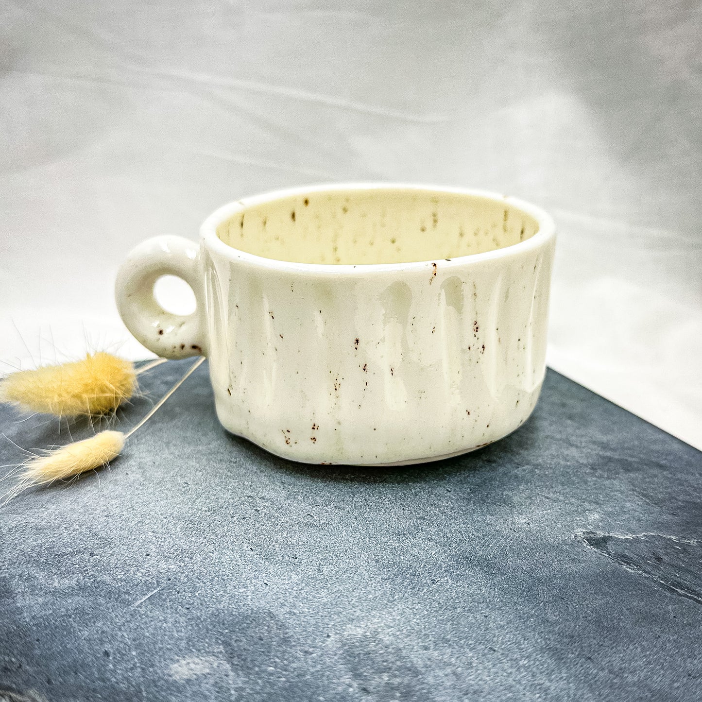 Porcelain coffee/ tea mug M